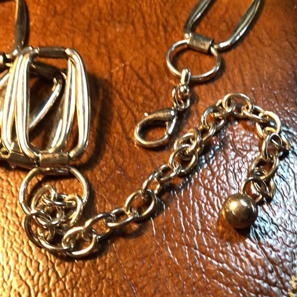 Silver chain link belt